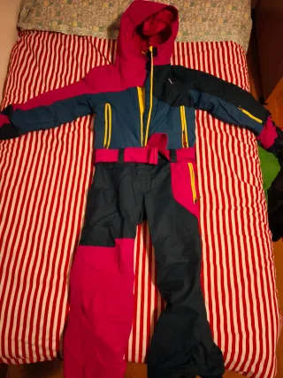 Buzo de esquí Wedze Decathlon talla 8 años