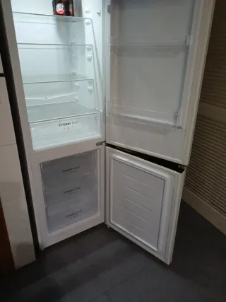 Nevera Cecotec 1.75m x 55cm x 50cm