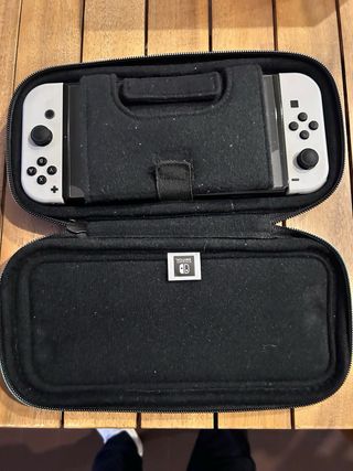 Nintendo Switch OLED + Juegos y Accesorios