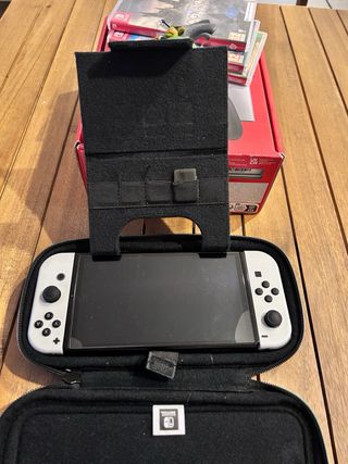 Nintendo Switch OLED + Juegos y Accesorios