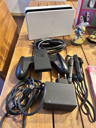 Nintendo Switch OLED + Juegos y Accesorios