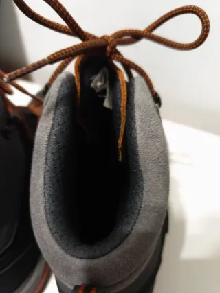 Botas Quechua SH Trek 100M