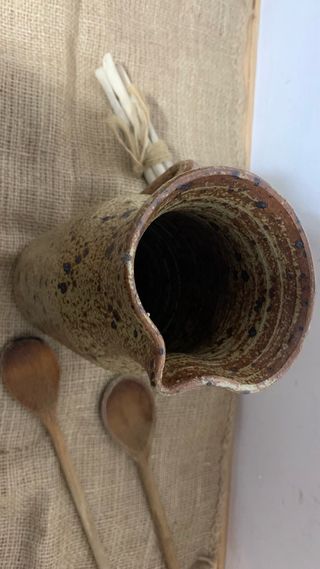 antigua Jarra de gres