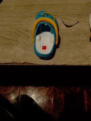 2 Giocattoli McDonald's Crocs Edizione Limitata