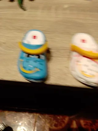 2 Giocattoli McDonald's Crocs Edizione Limitata