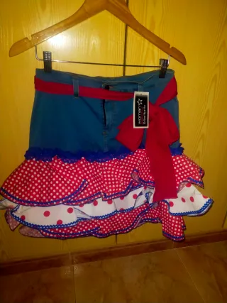 Falda flamenca volantes lunares