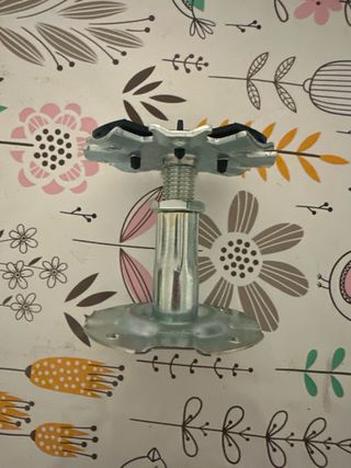 Soporte plots suelo técnico ajustable