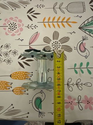 Soporte plots suelo técnico ajustable