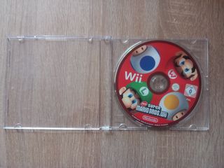Wii New Super Mario Bros. + FIFA 11