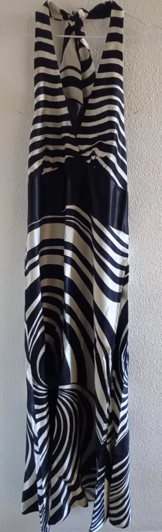 Vestido largo fiesta rayas blanco y negro