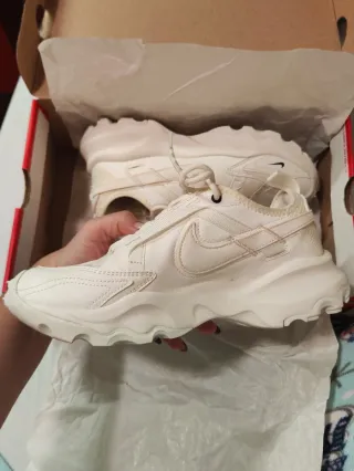 Nike TC 7900 Mujer Talla 38.5