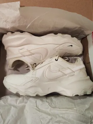 Nike TC 7900 Mujer Talla 38.5