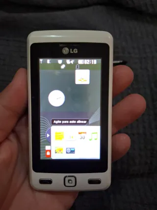 2 Móviles LG KP501 Plata y Blanco + Stylus