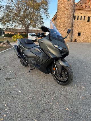 YAMAHA T-MAX 560 2025
