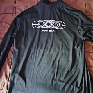 Camiseta Nike Air Max manga larga