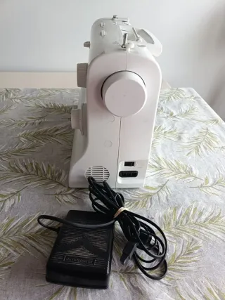 Máquina de coser Singer Tradition 2282