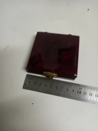 Bússola de latão com caixa lacada