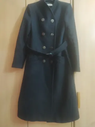 Abrigo de lana negro