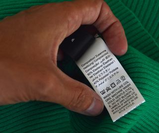 Jersey verde de cuello alto