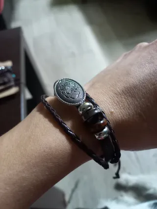 Pulsera trenzada cuero y plata
