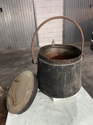 Pentola in rame con coperchio