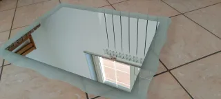 Cornice a onda vetro satinato con specchio adesivo