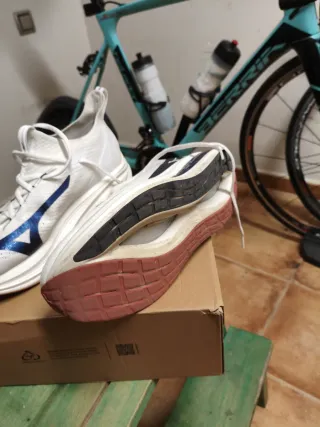 Mizuno Neo Vista 2 Blancas y Azules