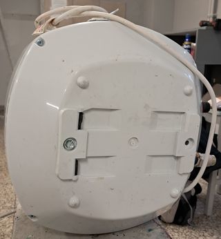 2 TERMOS DE AGUA CALIENTE