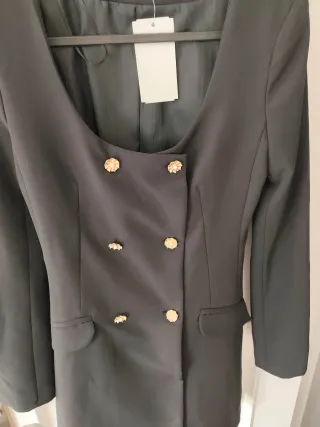 Vestido de fiesta negro botones dorados Talla XS