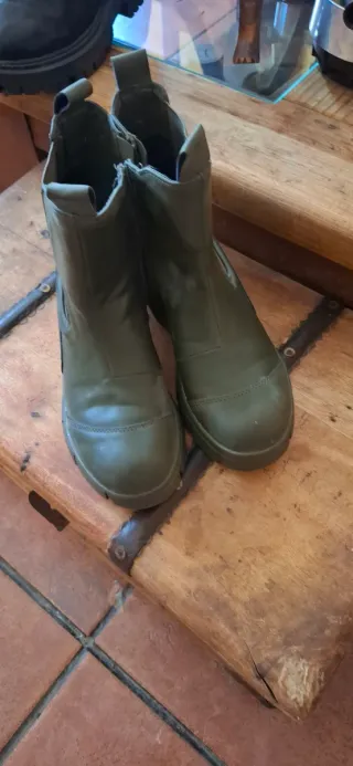 Botas verdes militar