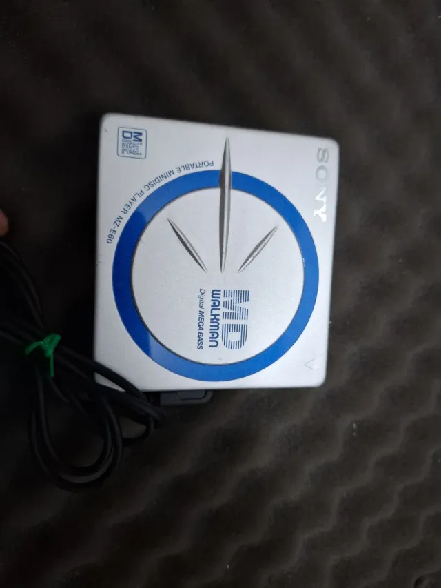 Sony MZ-E60 Walkman MD Digital Mega Bass