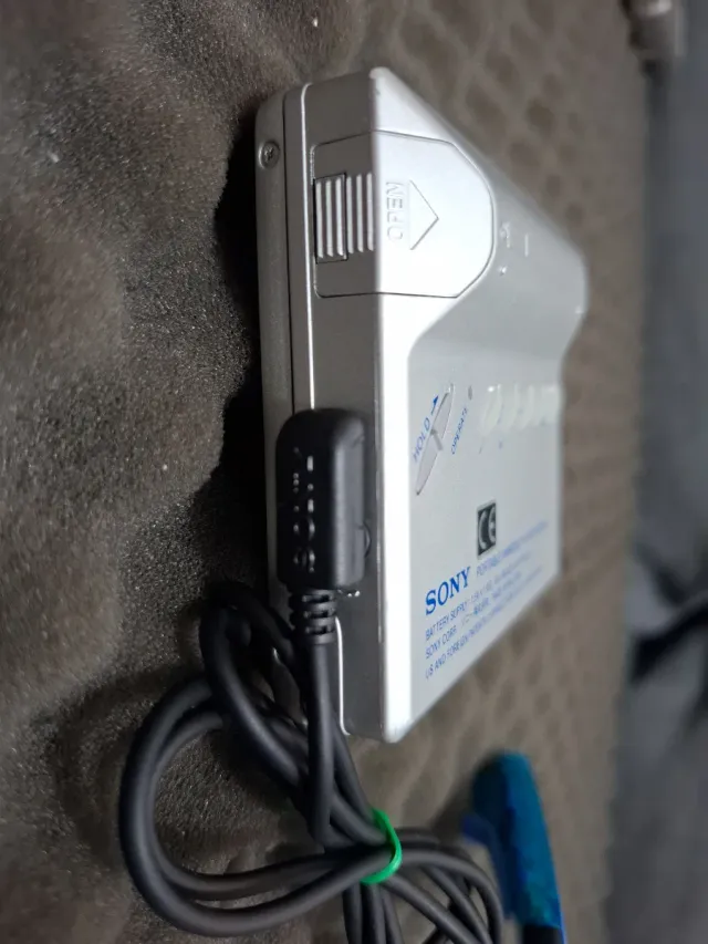 Sony MZ-E60 Walkman MD Digital Mega Bass