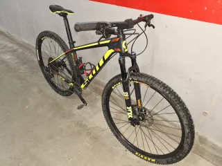 Bicicleta Scott Scale 930 Carbono
