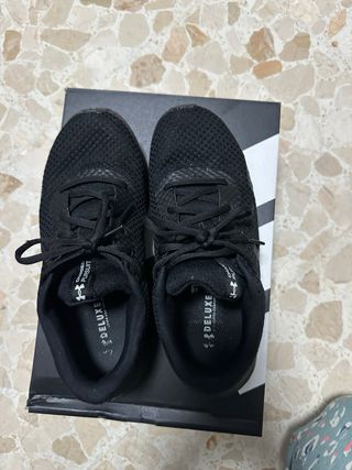 Zapatillas Under Armour Negras