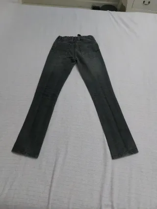 Jeans da ragazza età 11/12 anni