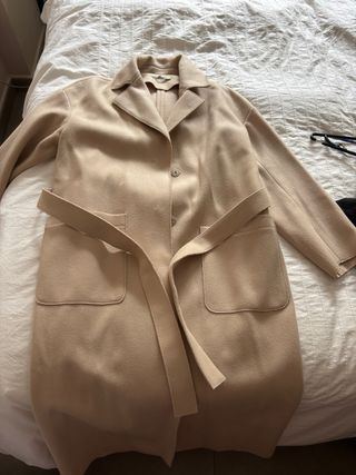 Abrigo beige talla única