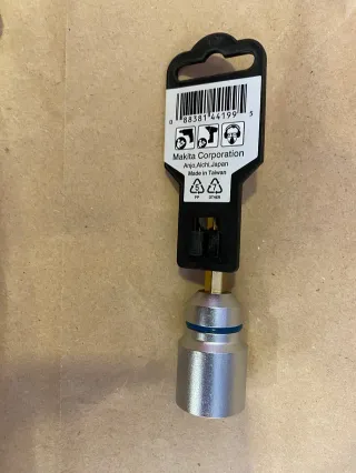 Varilla roscada Makita 6mm