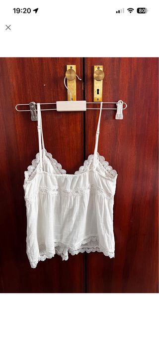 Blusa Zara tirantes encaje blanca