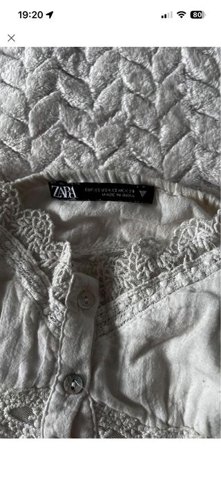 Blusa Zara tirantes encaje blanca