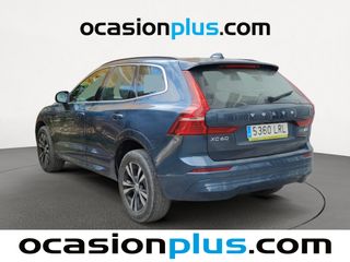 Volvo XC60 B4 D Momentum Pro Auto 145 kW (197 CV)