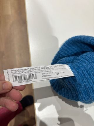 Gorro azul Stradivarius Talla M