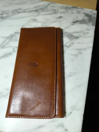 Lote de carteras de piel