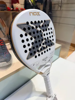 Pala de pádel Nox AT10 Luxury Genius 12k Alum