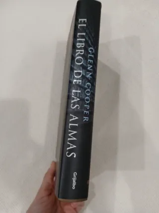 El libro de las almas (La biblioteca de los mue...