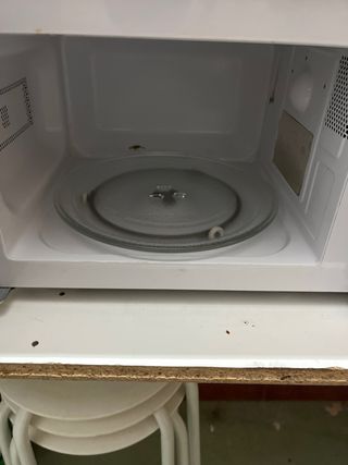 Microondas SilverCrest 17L SMW 700 C1