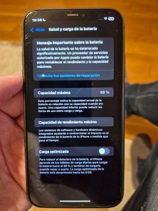 iPhone 11 64GB Negro con caja