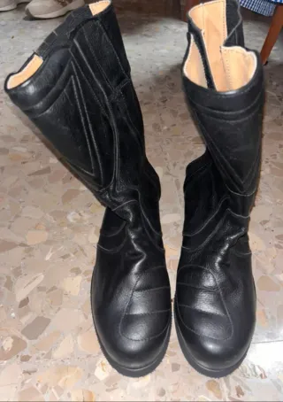 Botas de moto de cuero negro