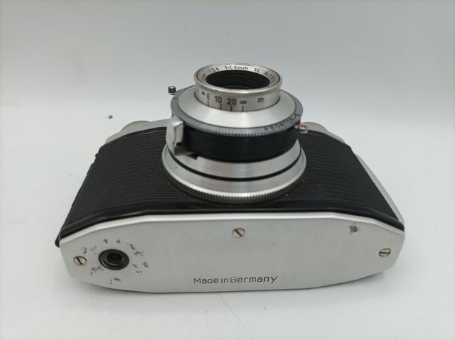 Cámara Regula Vintage Plata y Negro