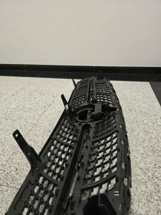 Parrilla Mercedes GLC Coupé 2020 Original