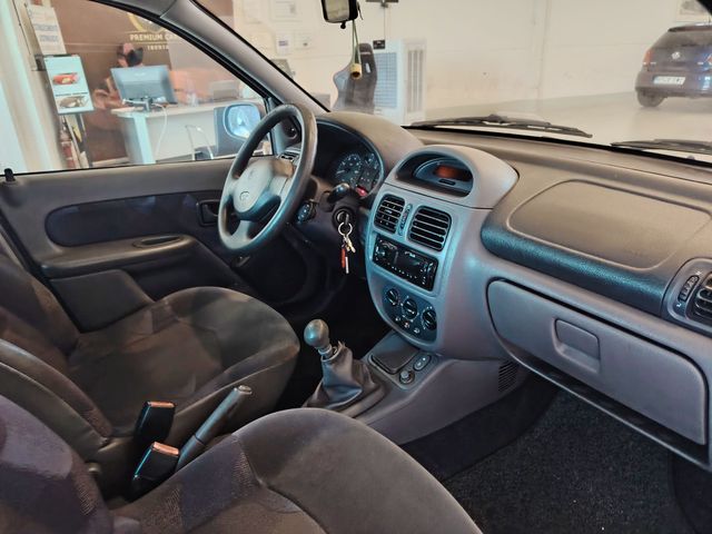 Renault Clio 2001